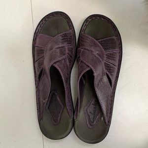 Clarks. Size 8.  Purple